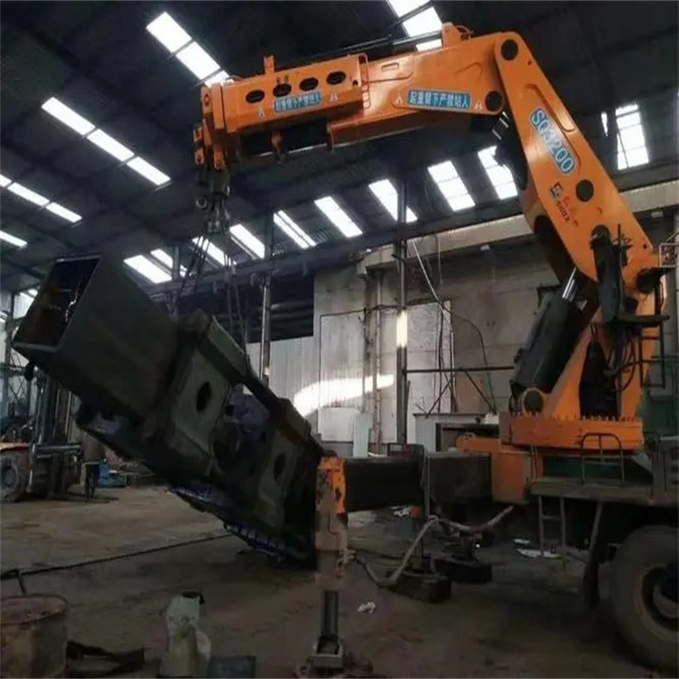 本号镇200吨折臂吊出租