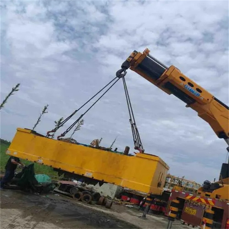 本号镇随车吊吊集装箱怎么吊