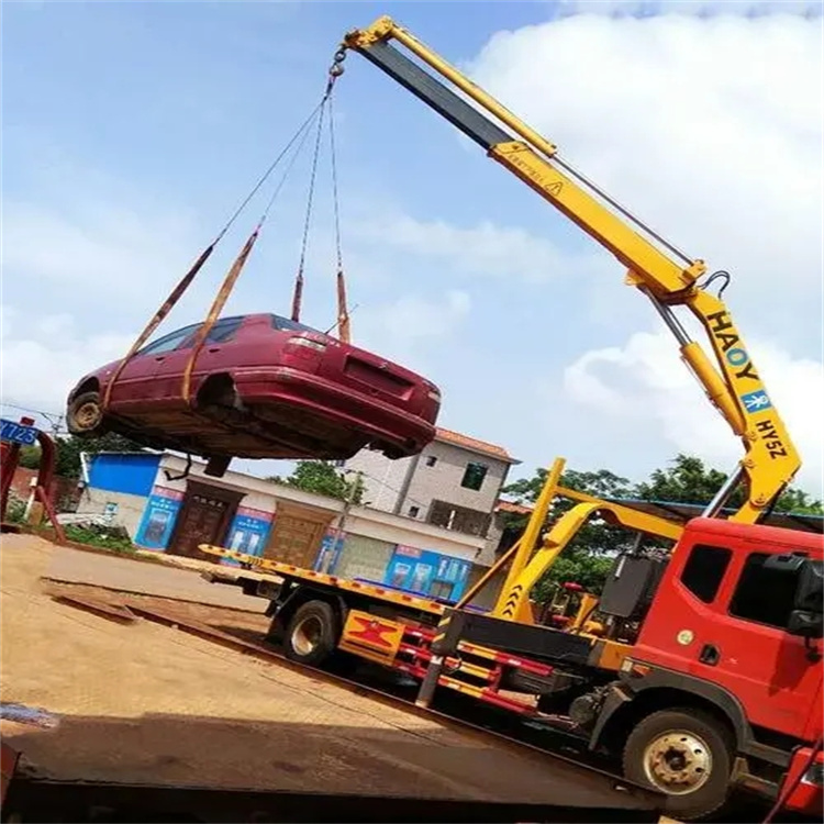 本号镇吊车吊汽车的正确方法